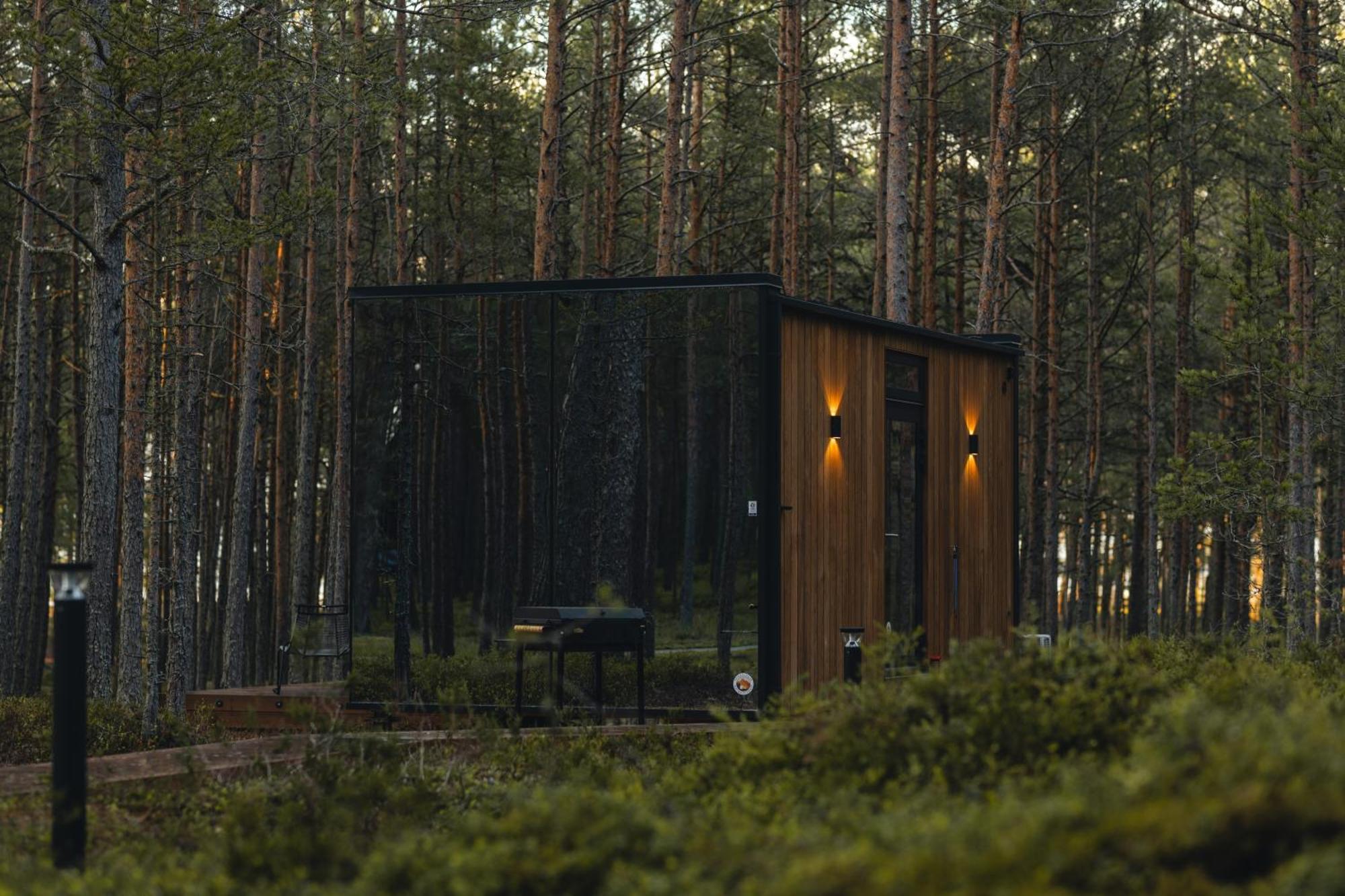 Oeoed Hoetels Lohusalu Leida & Enno Laulasmaa Exterior photo